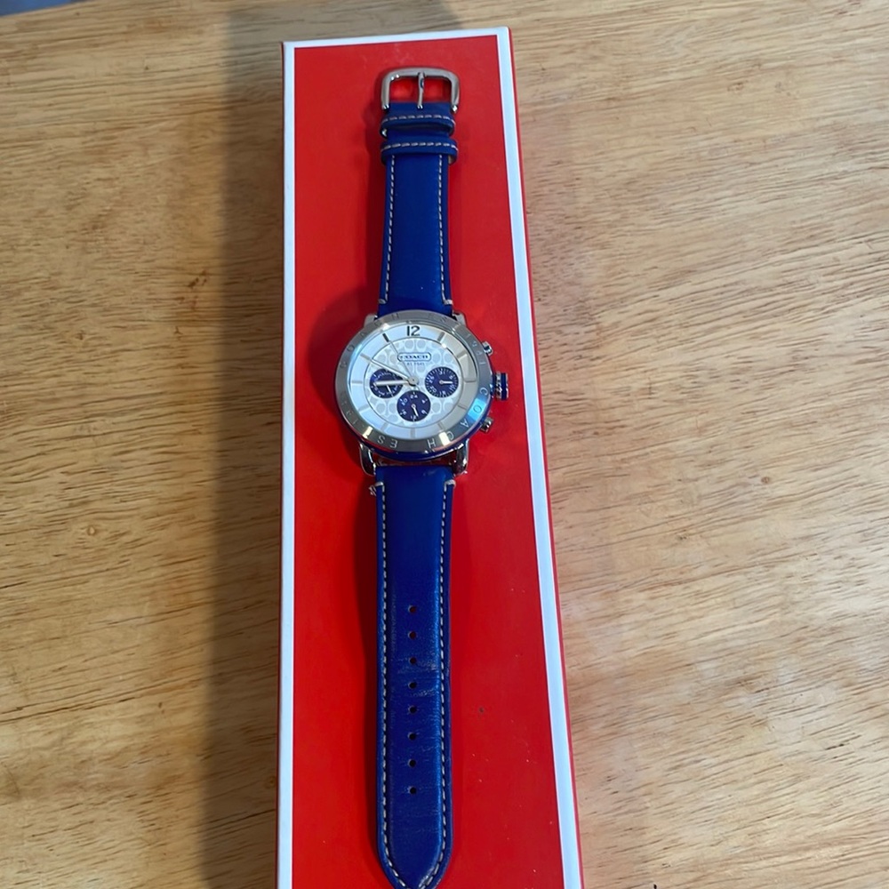 Coach watch new
